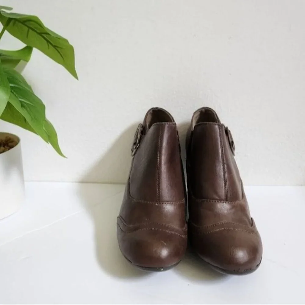 Nicole Women Ankle Boots brown Slip-on Size 6.5